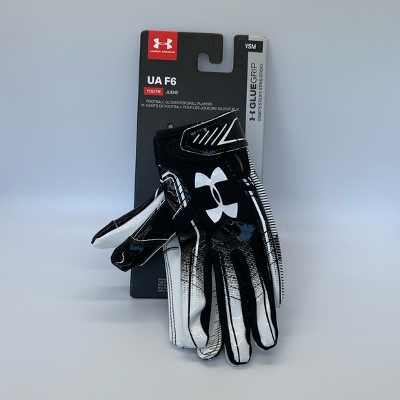 Under Armour Other - Under Armour Football Gloves -youth YSM- Glue grip